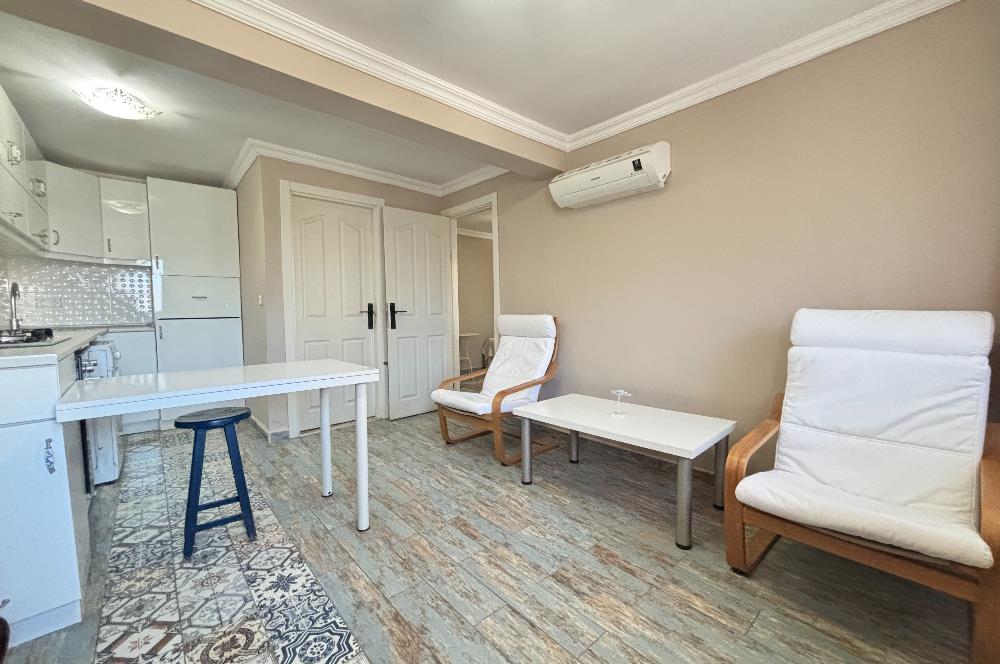 Eskiçeşme'de, Marina'ya Yürüme Mesafesi Kiralık 1+1 Eşyalı Daire