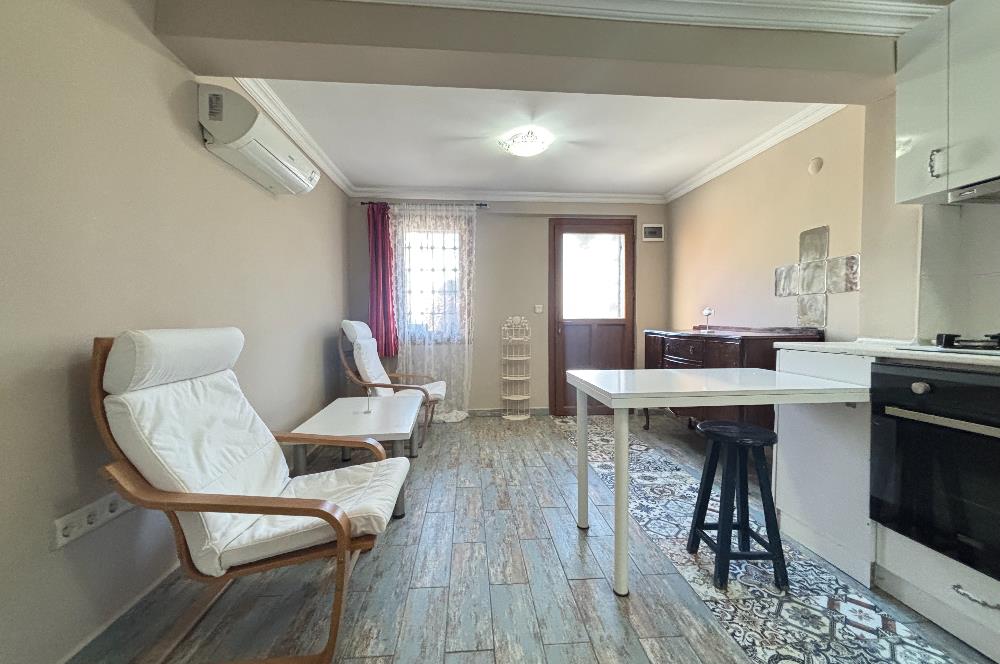 Eskiçeşme'de, Marina'ya Yürüme Mesafesi Kiralık 1+1 Eşyalı Daire