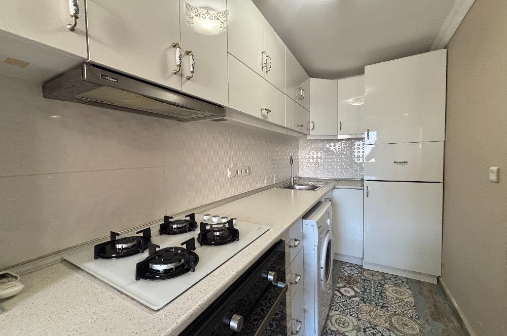 Eskiçeşme'de, Marina'ya Yürüme Mesafesi Kiralık 1+1 Eşyalı Daire