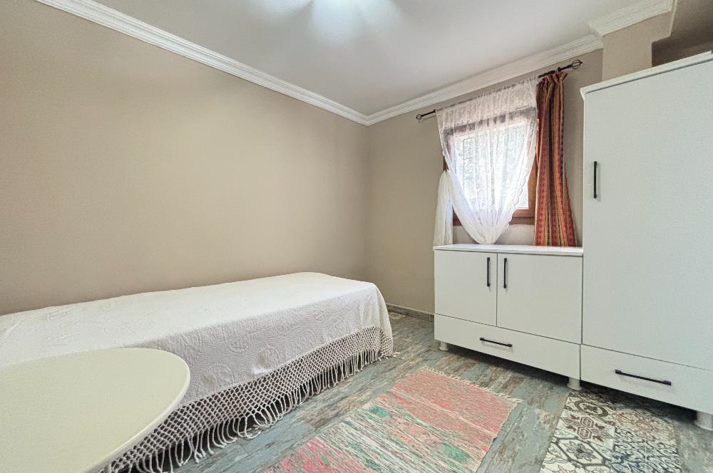 Eskiçeşme'de, Marina'ya Yürüme Mesafesi Kiralık 1+1 Eşyalı Daire