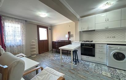 Eskiçeşme'de, Marina'ya Yürüme Mesafesi Kiralık 1+1 Eşyalı Daire