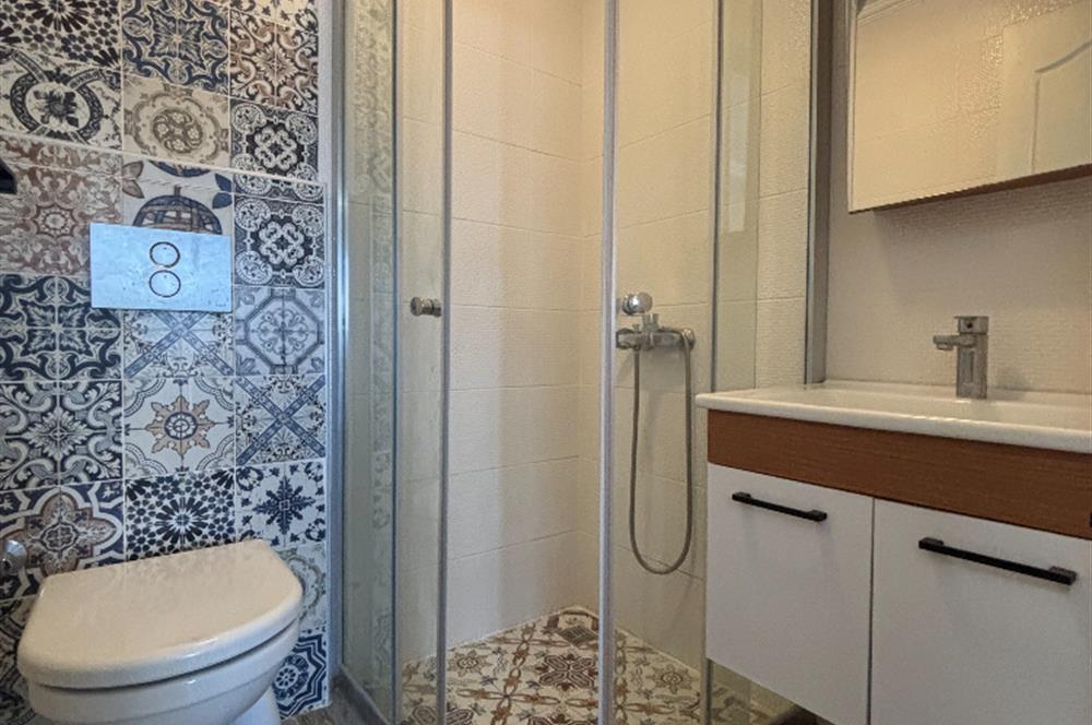 Eskiçeşme'de, Marina'ya Yürüme Mesafesi Kiralık 1+1 Eşyalı Daire