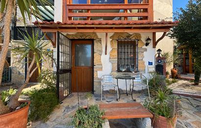 Eskiçeşme'de, Marina'ya Yürüme Mesafesi Kiralık 1+1 Eşyalı Daire