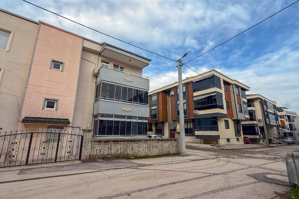 Maltepe Okullar Bölgesinde Köşe Konum Satılık 3+1 Daire 