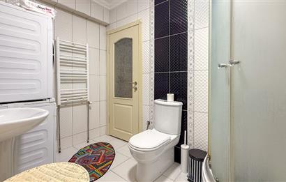 Maltepe Okullar Bölgesinde Köşe Konum Satılık 3+1 Daire 