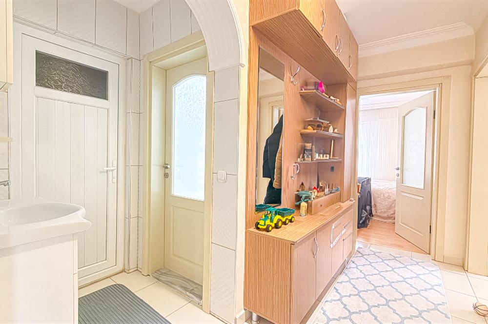 Maltepe Okullar Bölgesinde Köşe Konum Satılık 3+1 Daire 