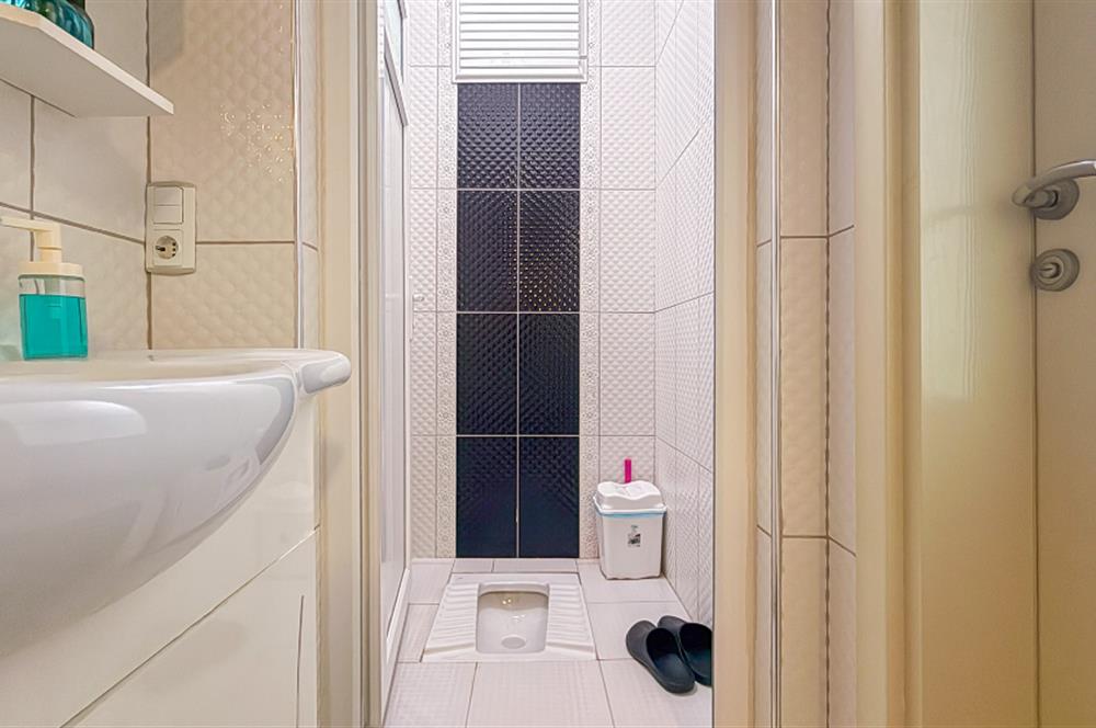 Maltepe Okullar Bölgesinde Köşe Konum Satılık 3+1 Daire 