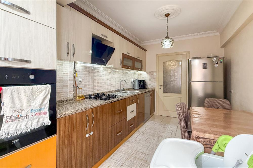 Maltepe Okullar Bölgesinde Köşe Konum Satılık 3+1 Daire 