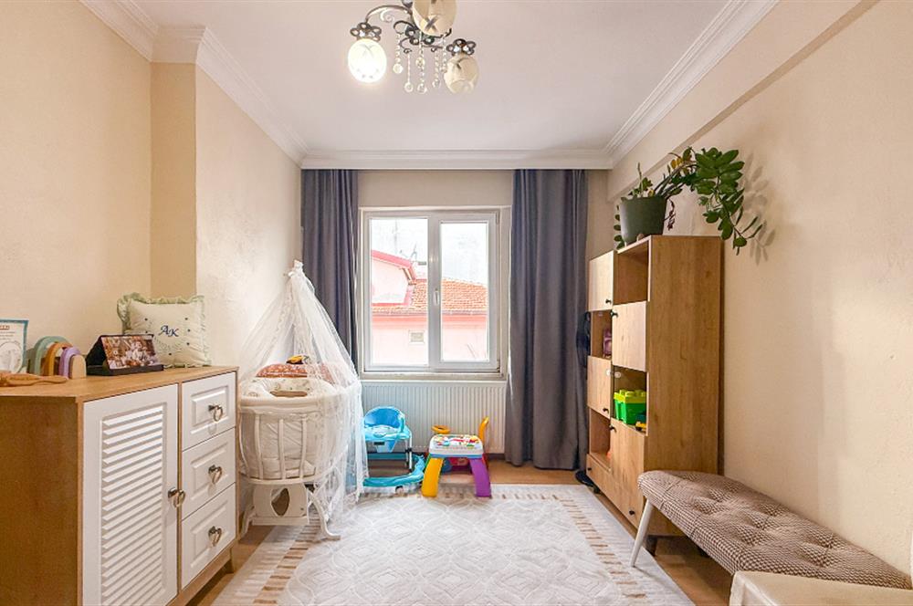 Maltepe Okullar Bölgesinde Köşe Konum Satılık 3+1 Daire 