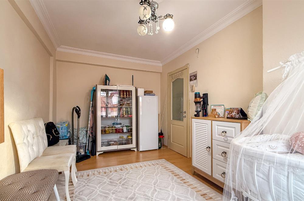 Maltepe Okullar Bölgesinde Köşe Konum Satılık 3+1 Daire 