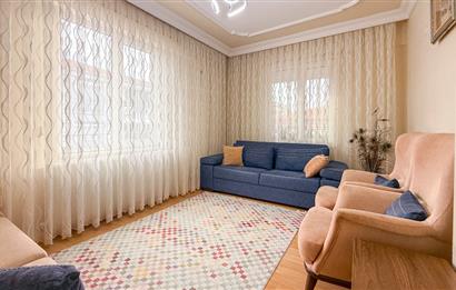 Maltepe Okullar Bölgesinde Köşe Konum Satılık 3+1 Daire 