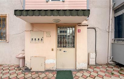 Maltepe Okullar Bölgesinde Köşe Konum Satılık 3+1 Daire 