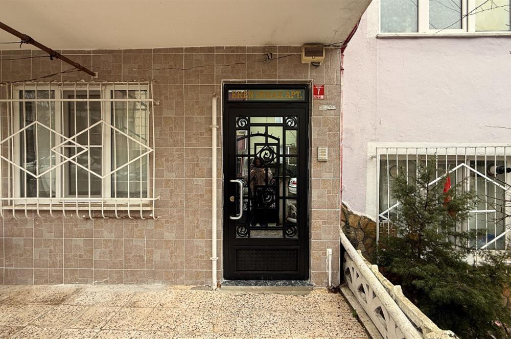 Necatibey Eğitim Fakültesine 200m Kat Mülkiyetli Bahçe  Kullanımlı 2+1 Satılık Daire