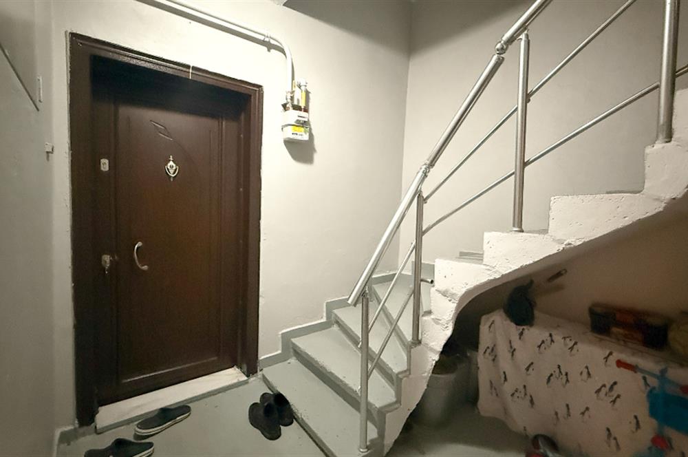 Necatibey Eğitim Fakültesine 200m Kat Mülkiyetli Bahçe  Kullanımlı 2+1 Satılık Daire