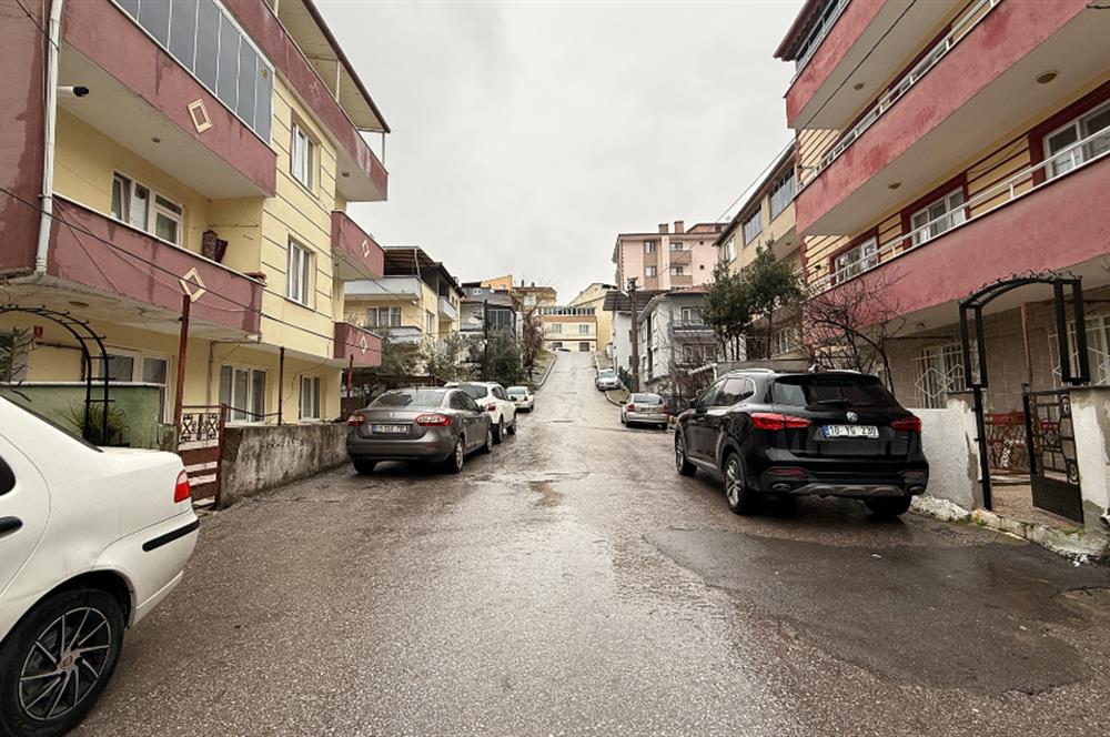 Necatibey Eğitim Fakültesine 200m Kat Mülkiyetli Bahçe  Kullanımlı 2+1 Satılık Daire