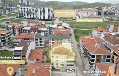 Maltepe Okullar Bölgesinde Köşe Konum Satılık 3+1 Daire 