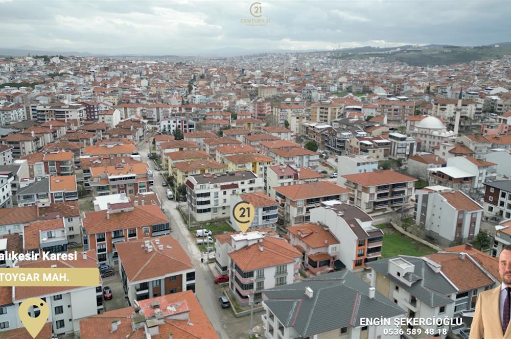 Maltepe Okullar Bölgesinde Köşe Konum Satılık 3+1 Daire 