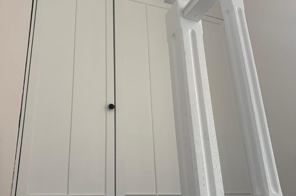 ENGİN SİTESİ'NDE YENİLENMİŞ DENİZ MANZARALI DUBLEKS DAİRE