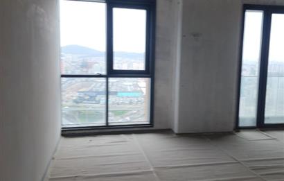 CENTURY 21 NEO' DAN MESA KOZ PLAZA, 24. KATTA SATILIK OFİS