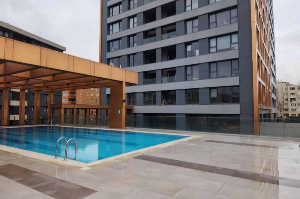 CENTURY 21 NEO' DAN MESA KOZ PLAZA, 24. KATTA SATILIK OFİS