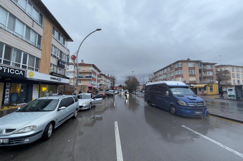 C21 MEVORA'DAN TIP FAKULTESİ CADDESİNDE SATILIK DAİRE