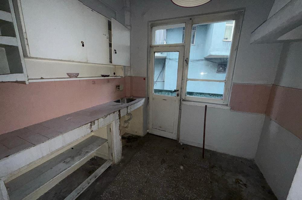 C21 MEVORA'DAN TIP FAKULTESİ CADDESİNDE SATILIK DAİRE