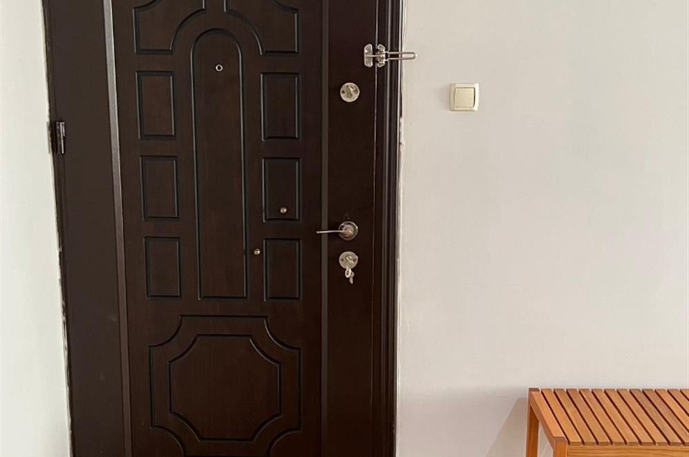 AYNALIÇEŞME CADDE ÜZERİNDE 2+1 EŞYALI KİRALIK DAİRE