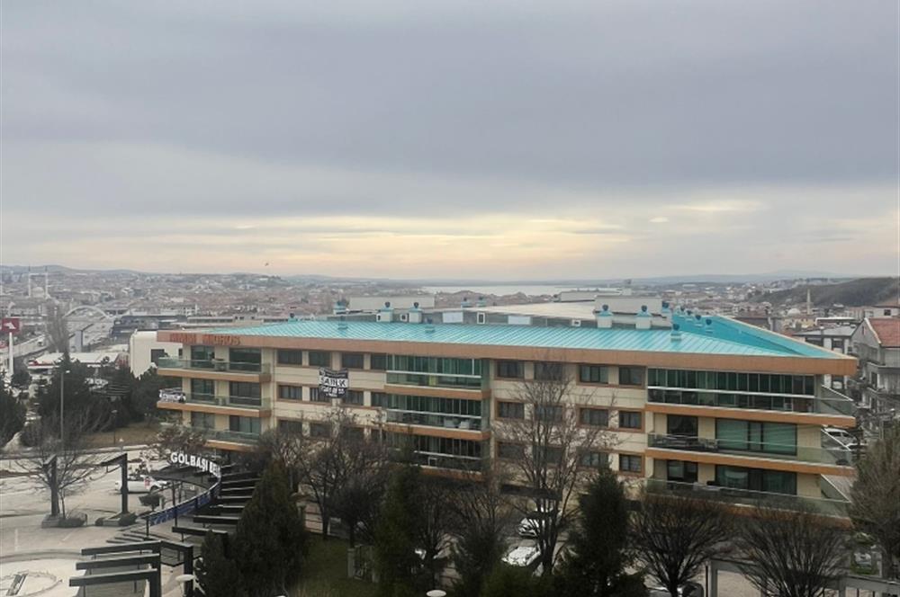 KARŞIYAKA'DA GÖL MANZARALI 3+1 SATILIK DAİRE