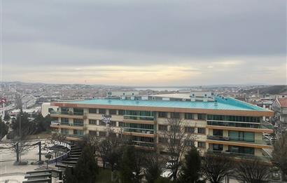 KARŞIYAKA'DA GÖL MANZARALI 3+1 SATILIK DAİRE