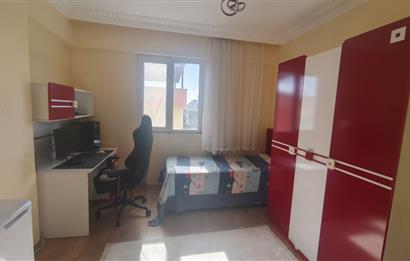 CUMHURİYET MAHALLESİNDE 2+1 AYRI MUTFAK DUBLEX