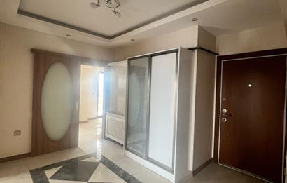 KARŞIYAKA'DA GÖL MANZARALI 3+1 SATILIK DAİRE