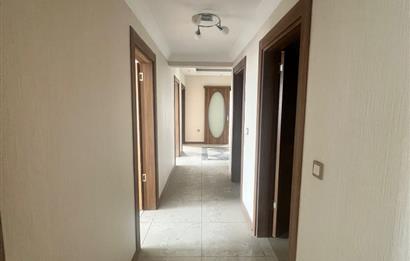 KARŞIYAKA'DA GÖL MANZARALI 3+1 SATILIK DAİRE