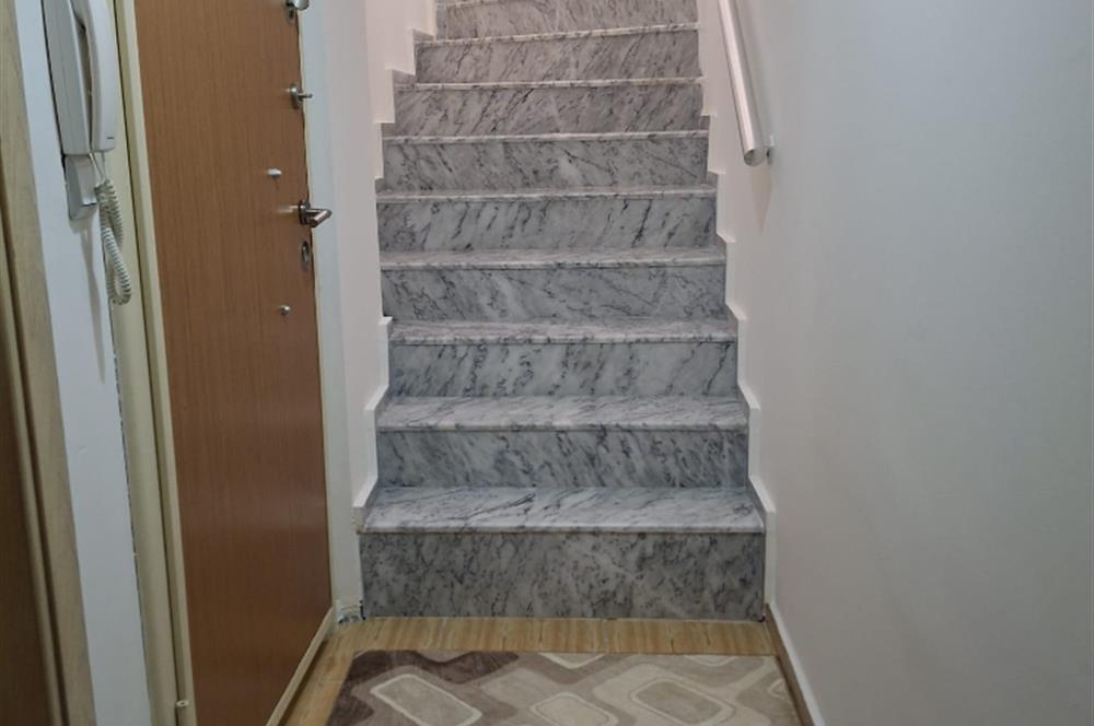 CUMHURİYET MAHALLESİNDE 2+1 AYRI MUTFAK DUBLEX