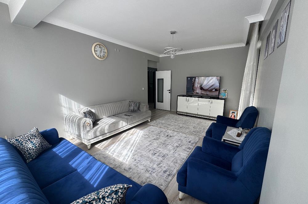 KARŞIYAKA’DA BAĞIMSIZ MUTFAK 0 SATILIK 2+1 DAİRE