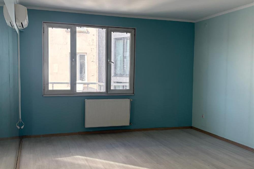 GÜMÜŞSUYU'NDA İLHAM VEREN DENİZ MANZARASINA SAHİP KİRALIK OFİS