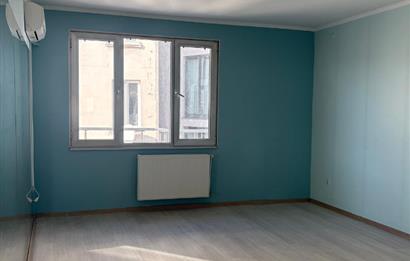 GÜMÜŞSUYU'NDA İLHAM VEREN DENİZ MANZARASINA SAHİP KİRALIK OFİS