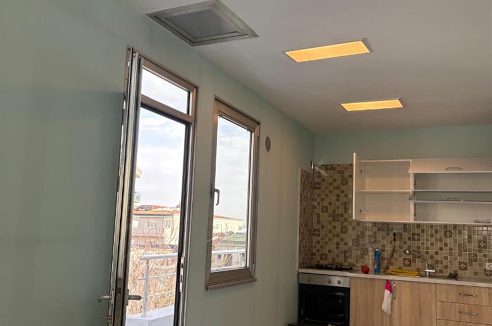 GÜMÜŞSUYU'NDA İLHAM VEREN DENİZ MANZARASINA SAHİP KİRALIK OFİS