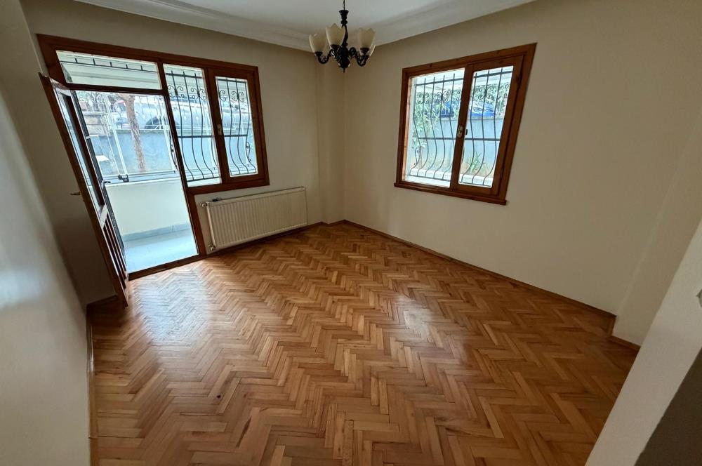 MALTEPE KÜÇÜKYALI SAHİL MARMARAY YAKINI BALKONLU 2+1 DAİRE