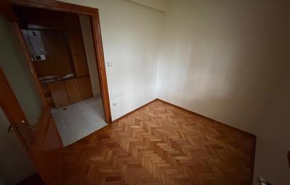 MALTEPE KÜÇÜKYALI SAHİL MARMARAY YAKINI BALKONLU 2+1 DAİRE