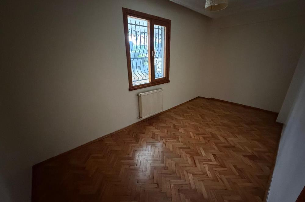 MALTEPE KÜÇÜKYALI SAHİL MARMARAY YAKINI BALKONLU 2+1 DAİRE