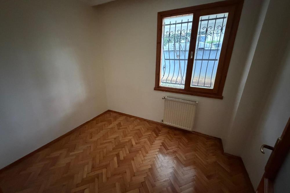 MALTEPE KÜÇÜKYALI SAHİL MARMARAY YAKINI BALKONLU 2+1 DAİRE