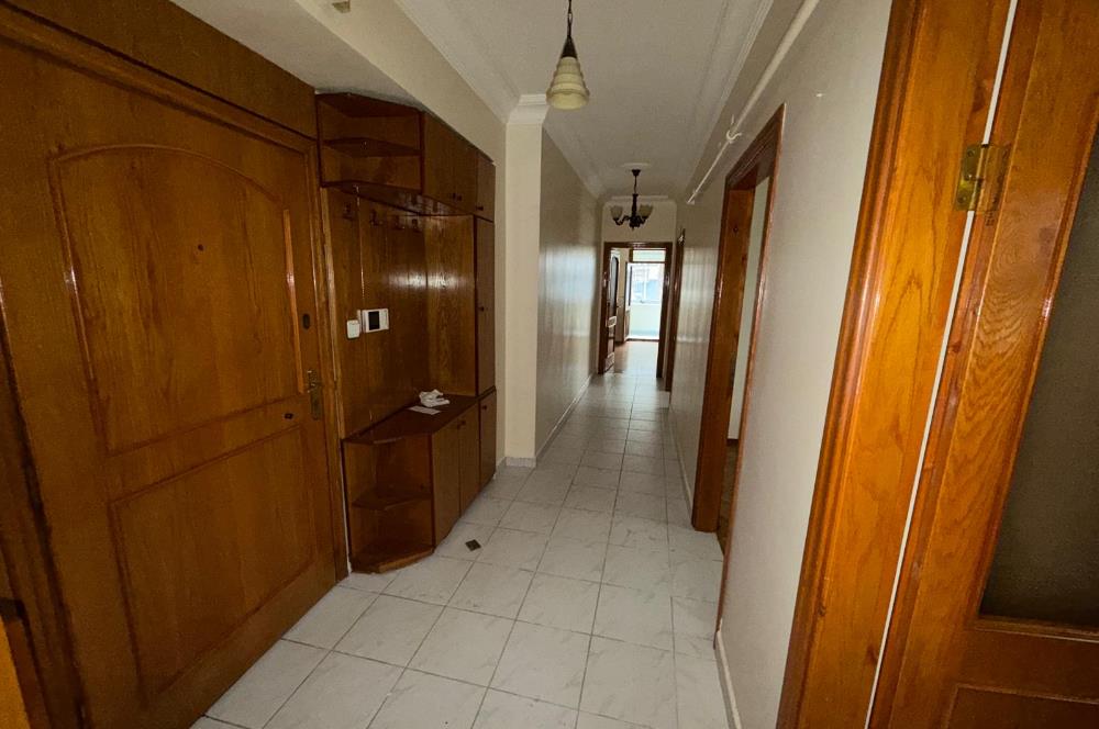 MALTEPE KÜÇÜKYALI SAHİL MARMARAY YAKINI BALKONLU 2+1 DAİRE