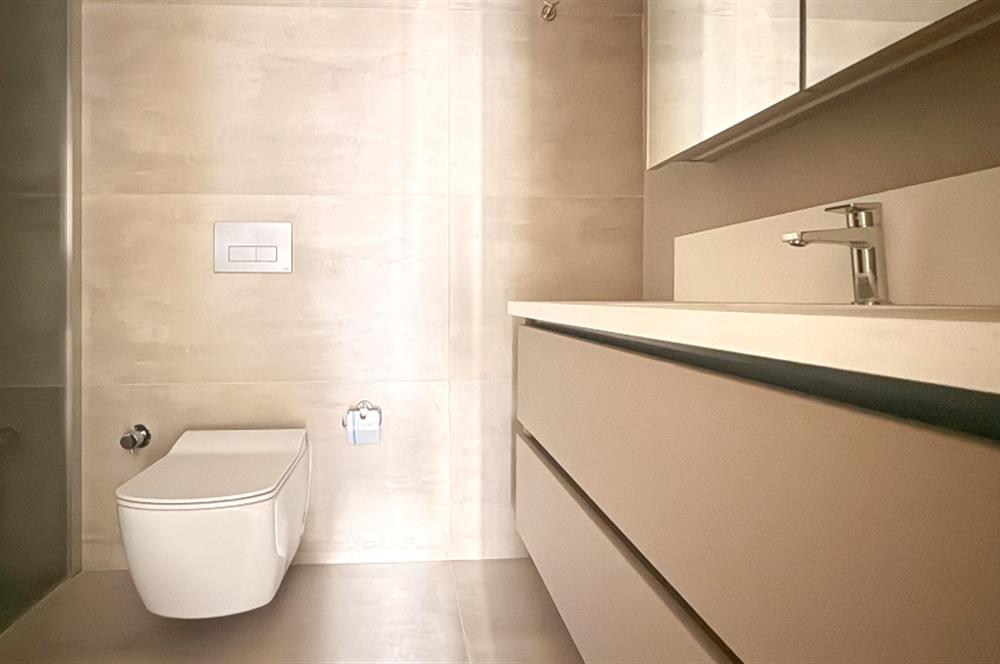 Century21 Bal 'dan Emlak Konutta Devirli Satılık 1+1 Daire