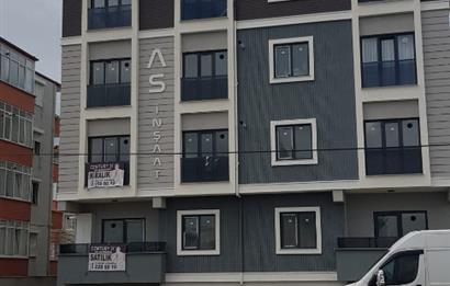 CENTURY 21 Bal'dan Paşaalanı Okullar Bölgesi' nde 1+1 Kiralık Dairealık 