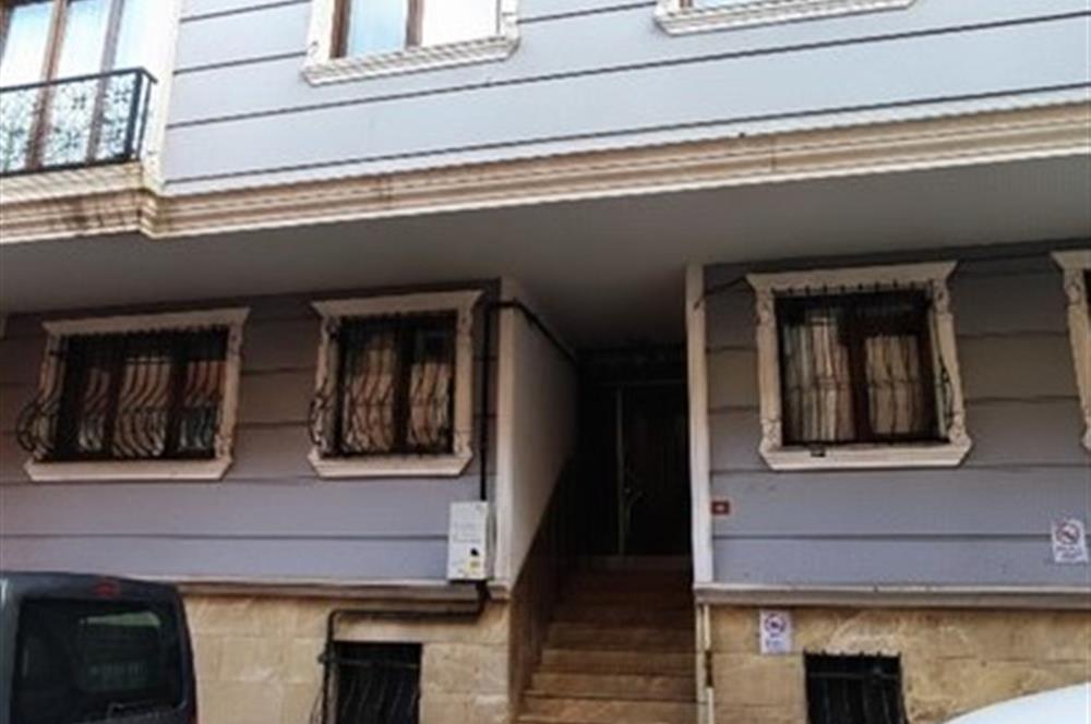 KAĞITHANEDE METROYA YÜRÜME MESAFESİNDE SATILIK 1+1 DAİRE