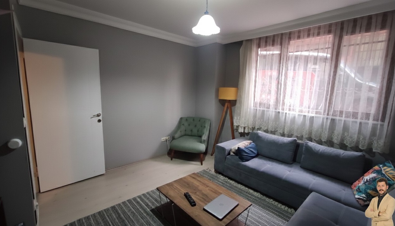 KAĞITHANEDE METROYA YÜRÜME MESAFESİNDE SATILIK 1+1 DAİRE