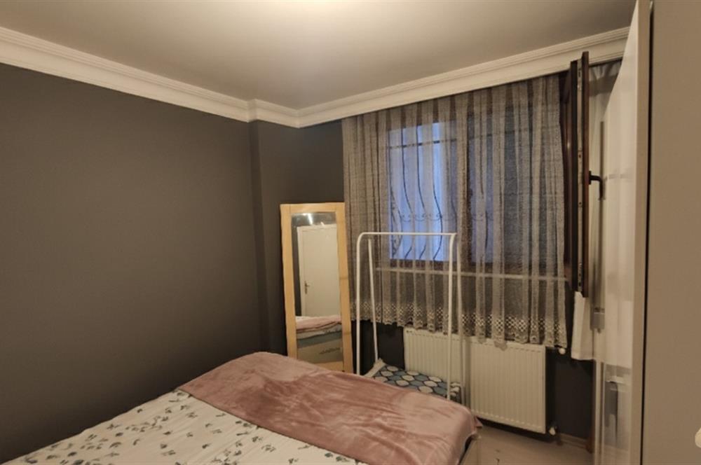 KAĞITHANEDE METROYA YÜRÜME MESAFESİNDE SATILIK 1+1 DAİRE