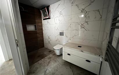 C21 BAL'DAN TOYGAR MAH. GENİŞ TERASLI SATILIK 4+1 VİLLA