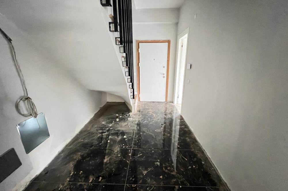 C21 BAL'DAN TOYGAR MAH. GENİŞ TERASLI SATILIK 4+1 VİLLA