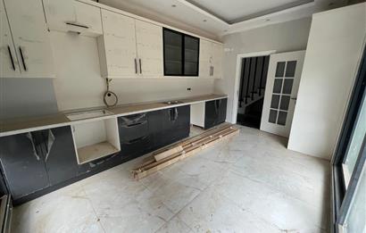 C21 BAL'DAN TOYGAR MAH. GENİŞ TERASLI SATILIK 4+1 VİLLA